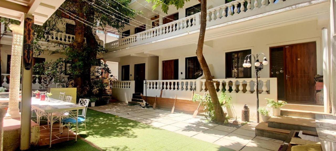 Wtf My House Hotel Baga Ngoại thất bức ảnh