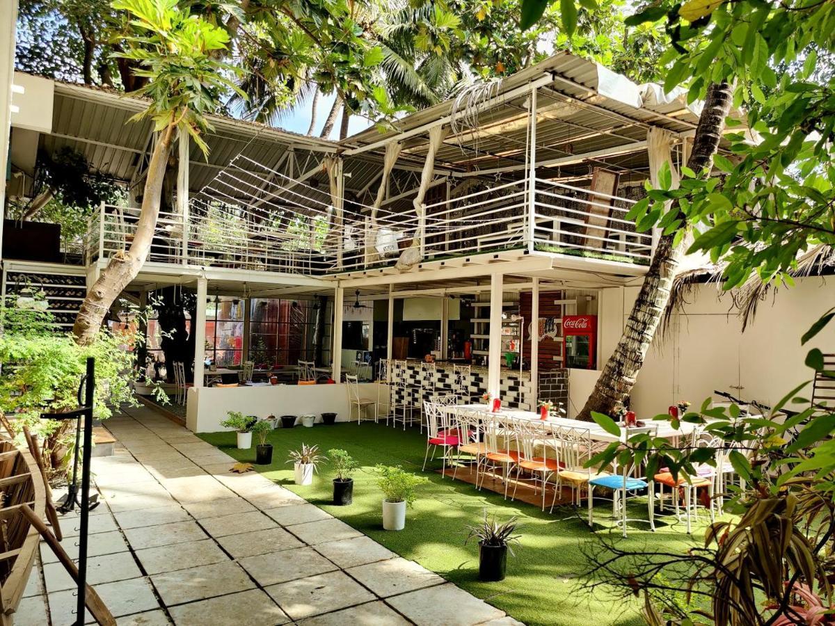 Wtf My House Hotel Baga Ngoại thất bức ảnh