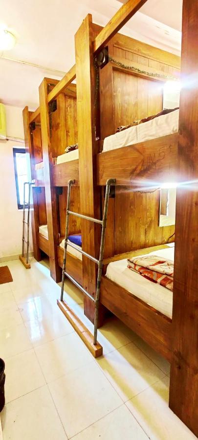 Wtf My House Hotel Baga Ngoại thất bức ảnh