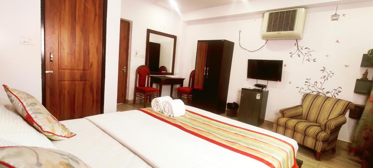 Wtf My House Hotel Baga Ngoại thất bức ảnh