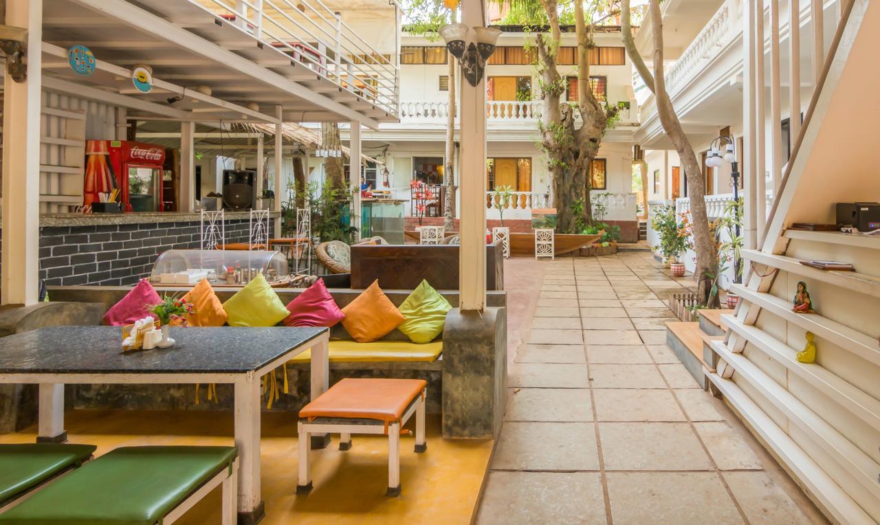 Wtf My House Hotel Baga Ngoại thất bức ảnh