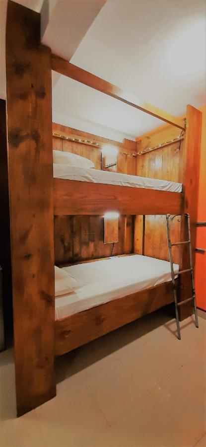 Wtf My House Hotel Baga Ngoại thất bức ảnh